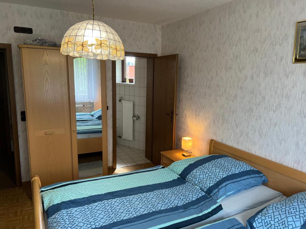 Doppelzimmer Nr 4 Homestay Freiensteinau